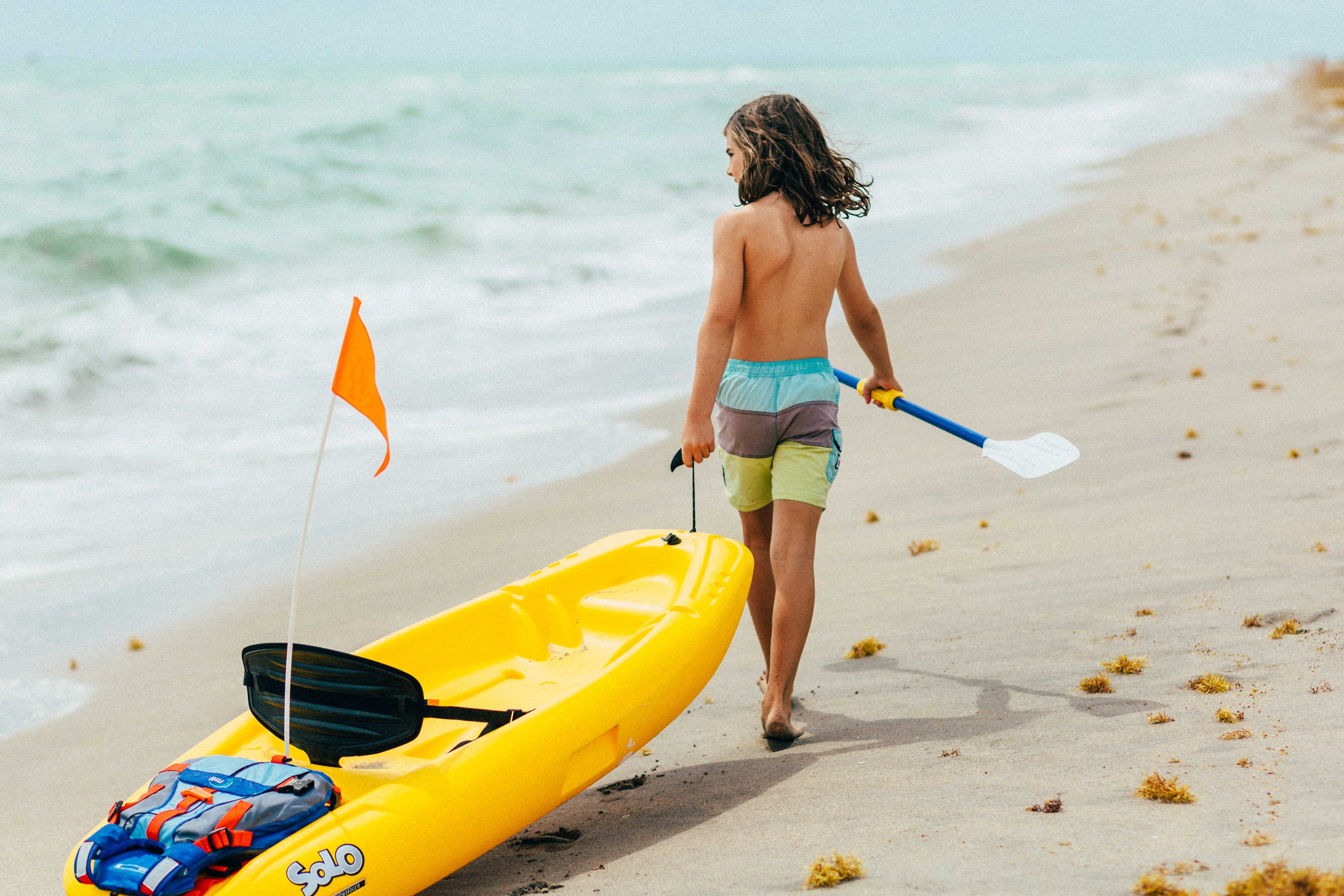 Solo Kids Kayak with Paddle and Flag