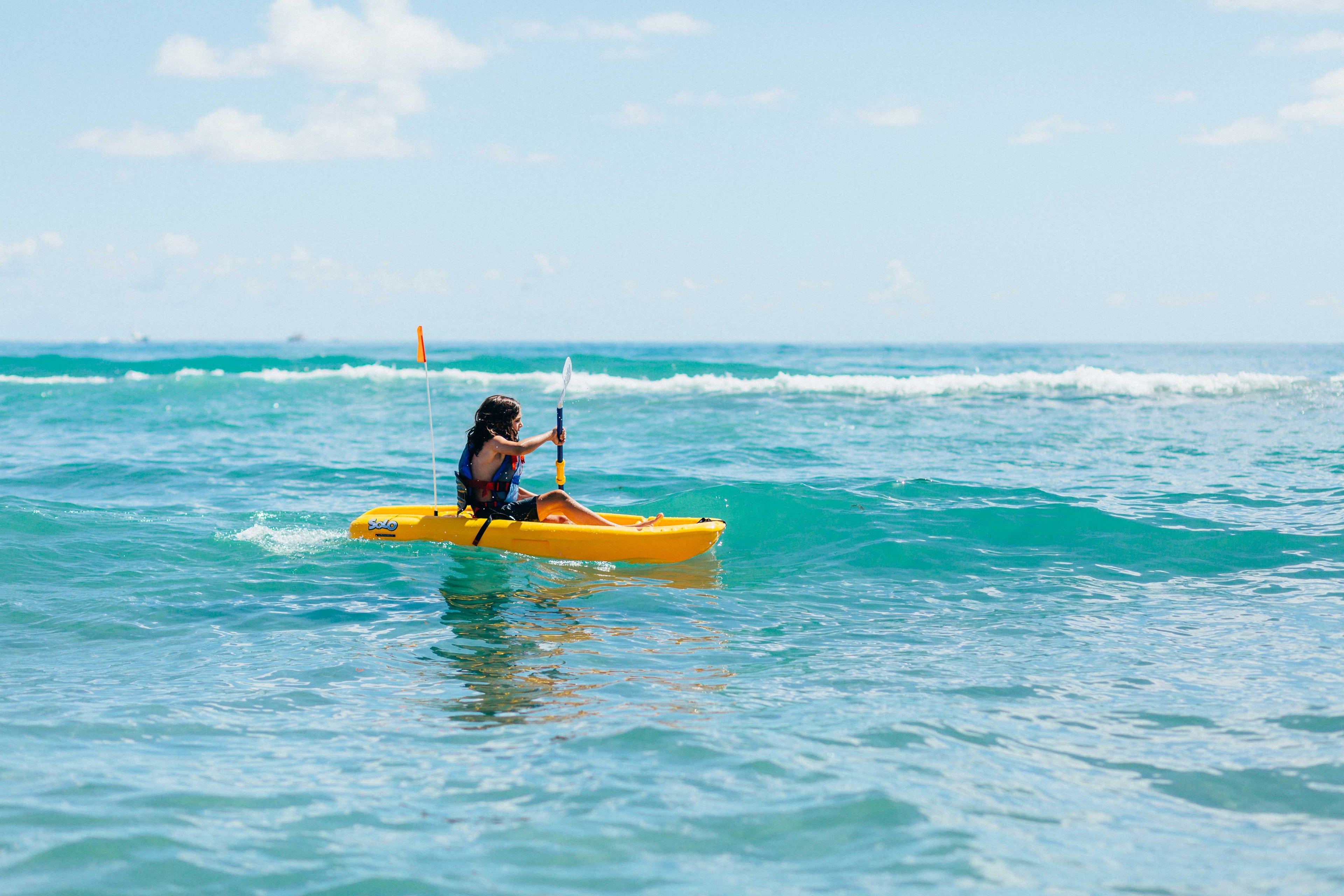 Solo Kids Kayak with Paddle and Flag